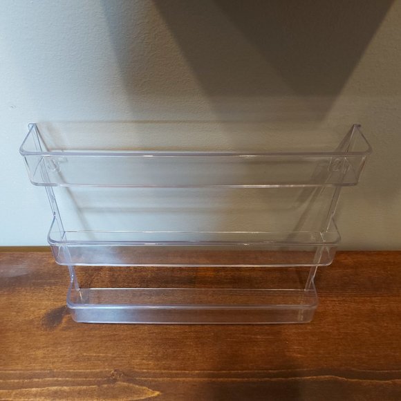 9 Cosmetic Display or Household Display Racks - Picture 4 of 7